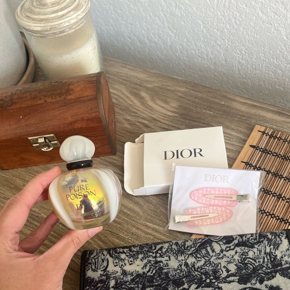 Dior Luxury Bundle Lot : Tiger Wallet, Pure Poison original, Hair Clips - Picture 3 of 16